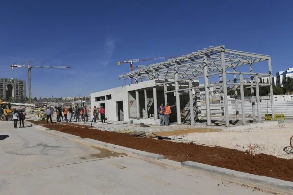 העבודות להקמת מסעדות ובתי קפה במרכז העסקים