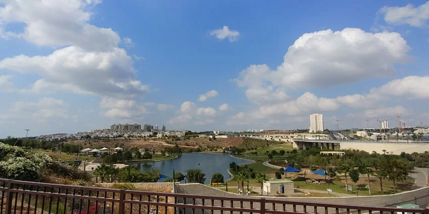 מודיעין (צילום: דשה אברמנקו)