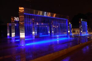כיכר שערי העיר מודיעין (צילום: חורחה נובומינסקי)