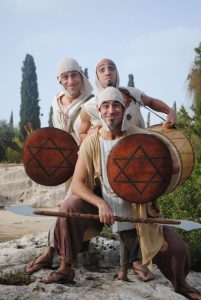 תיאטרון אספלט בקברות המכבים (צילום: שרון חן)
