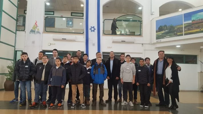 חתני בר המצווה, סיוםפ פרויקט מחזור 25 (צילום: דוברות עיריית מודיעין מכבים רעות)