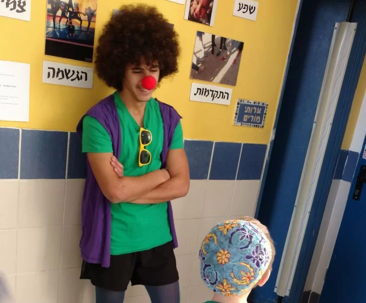 מיזם הליצנים הרפואיים (צילום: דוברות עיריית מודיעין מכבים רעות)