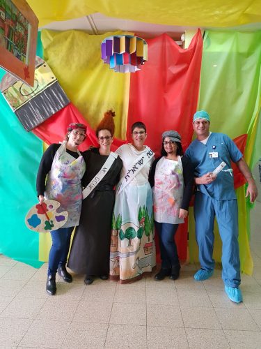 פורים בבית הספר אלונים (צילום: דוברות עיריית מודיעין מכבים רעות)
