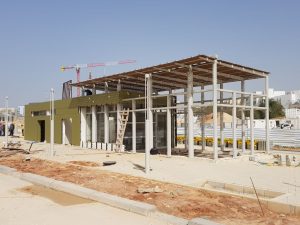 בית הקפה בשדרה המרכזית במע"ר (צילום: דוברות עיריית מודיעין מכבים רעות)