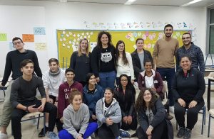 בני הנוער והסטודנטים המתנדבים בצהרונים (צילום: דוברות עיריית מודיעין מכבים רעות)