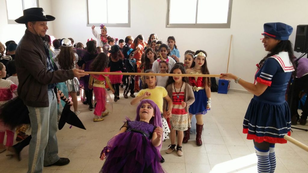 פורים בבית הספר אסיף (צילום: דוברות עיריית מודיעין מכבים רעות)