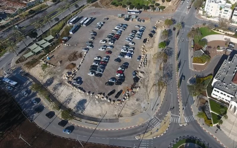 חניון בניין עיריית מודיעין מכבים רעות (צילום: דוברות עיריית מודיעין מכבים רעות)