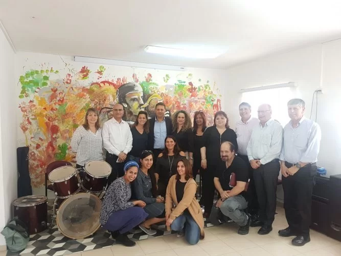 השקת המבנה המחודש קפה בשדרה (צילום: דוברות עיריית מודיעין מכבים רעות)