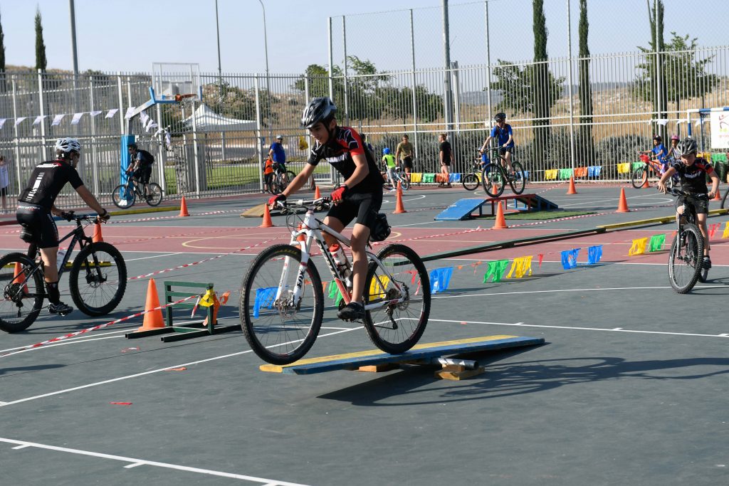 מתחם מיומנויות רכיבה (צילום: חורחה נובומינסקי)