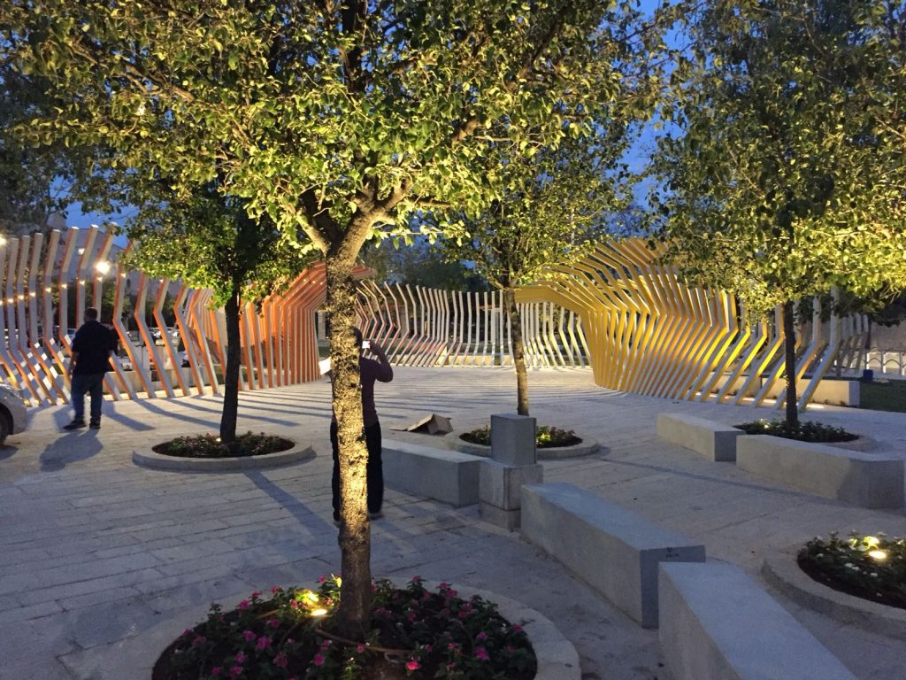 כיכר האור במודיעין (צילום: דוברות עיריית מודיעין מכבים רעות)