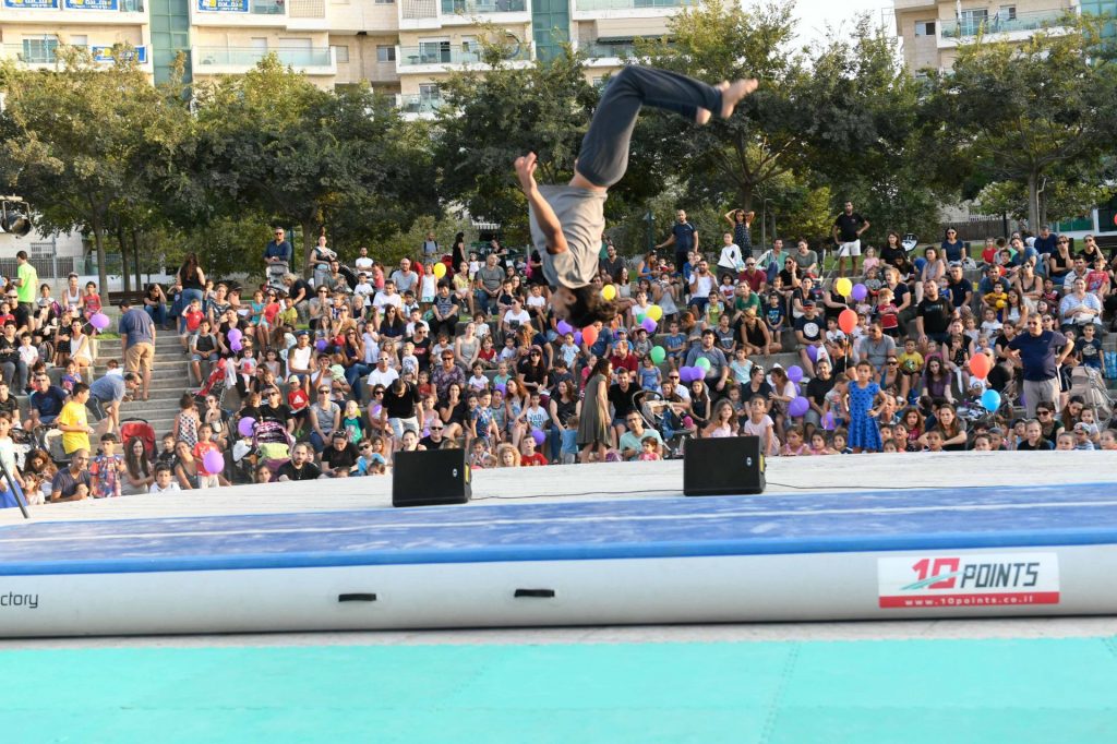 יריד החוגים הגדול של מודיעין (צילום: חורחה נובומינסקי)