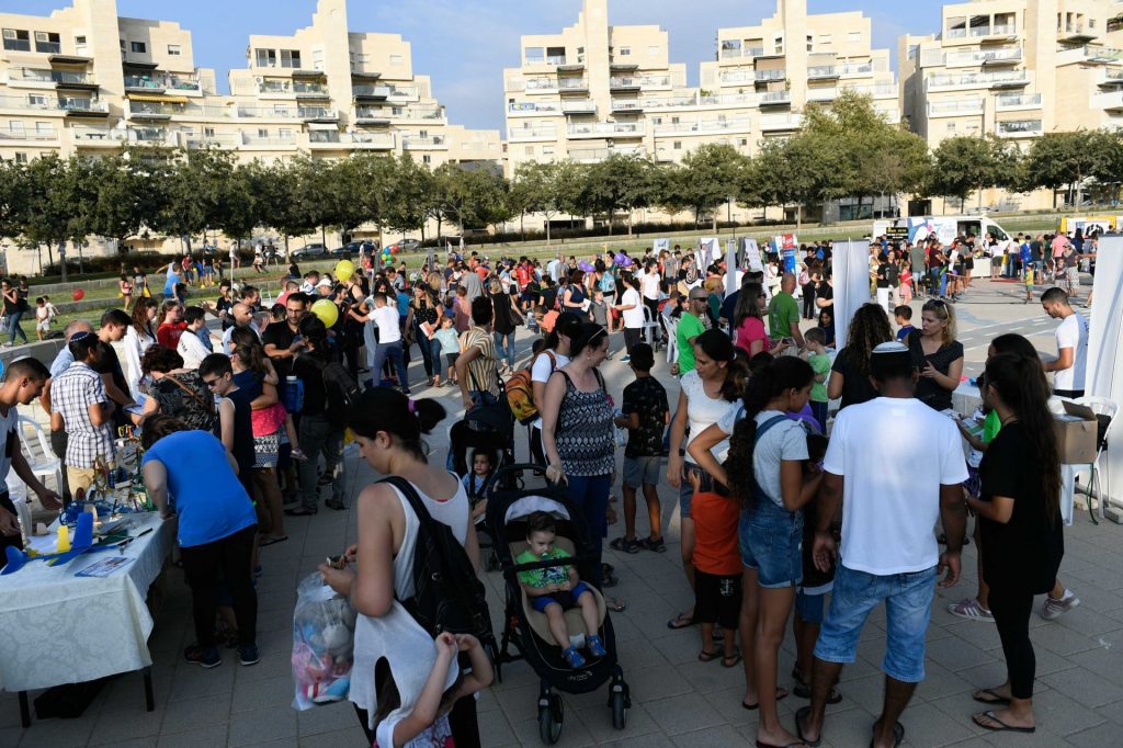 יריד החוגים הגדול של מודיעין (צילום: חורחה נובומינסקי)