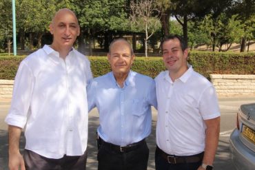גילעד ביהרי, אבי אלבז ואיתי אלמוג בר ממודיעין חופשית (צילום: יהורם גלילי)