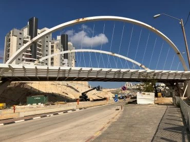 הגשר בין שכונת הציפורים לשכונת נופים (צילום: דוברות עיריית מודיעין מכבים רעות)