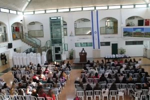 עצרת הזדהות עם המאבק לעצירת האלימות כלפי נשים, רחבת עיריית מודיעין (צילום: דוברות עיריית מודיעין מכבים רעות)