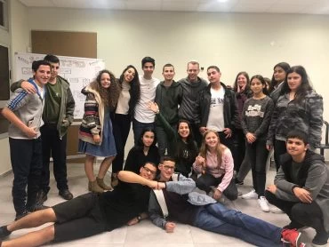 מועצת התלמידים העירונית החדשה של מודיעין (צילום: דוברות עיריית מודיעין מכבים רעות)