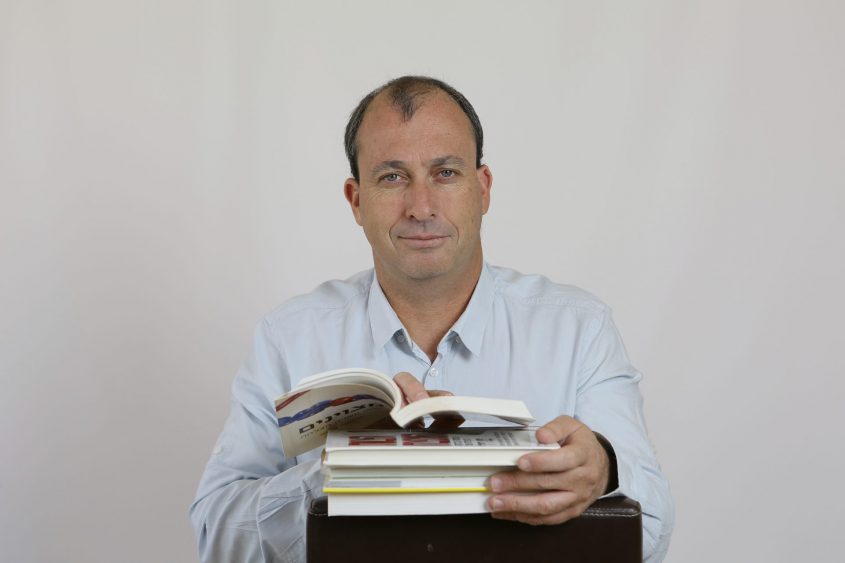 רפי אוברגוט (צילום: אסי איווס)
