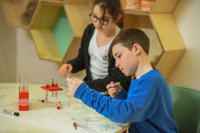 מרחב הלימוד החדש בבית ספר היובל (צילום: סטודיו שרית מור)