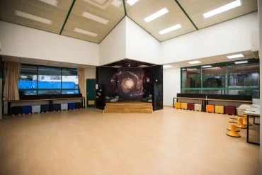 מרחב הלימוד החדש בבית הספר רמון (צילום: דוברות עיריית מודיעין מכבים רעות)