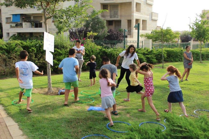 משחקים של פעם (צילום: דוברות עיריית מודיעין מכבים רעות)