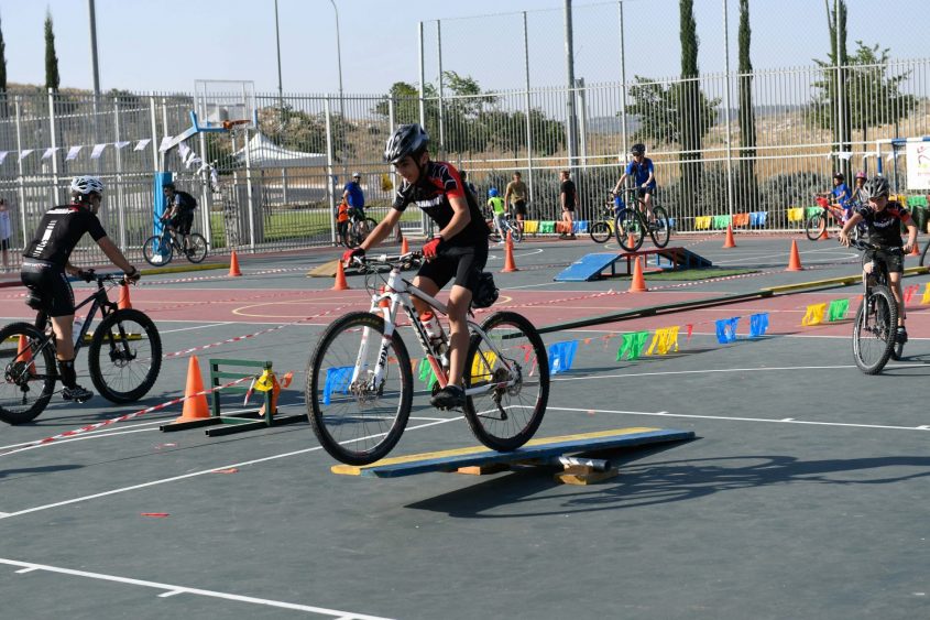 מתחם מיומנויות רכיבה (צילום: חורחה נובומינסקי)