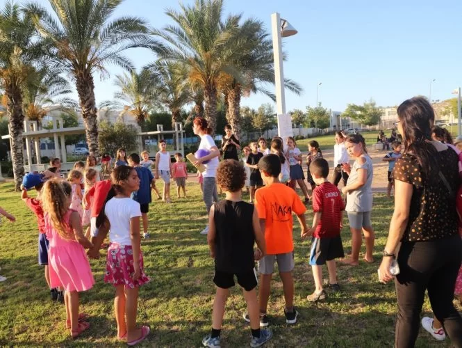 משחקים של פעם (צילום: דוברות עיריית מודיעין מכבים רעות)