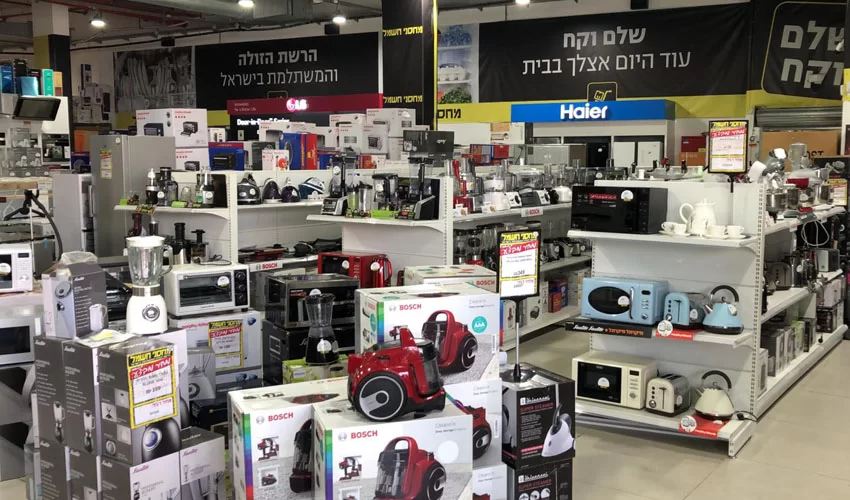 מחסני חשמל עטרות (צילום: מאג׳ד עוייד)