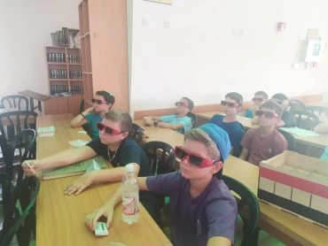 מנקים את הסביבה - פעילות "כוכב הבית" מקדמת מודעות לבריונות ברשת ואיכות הסביבה