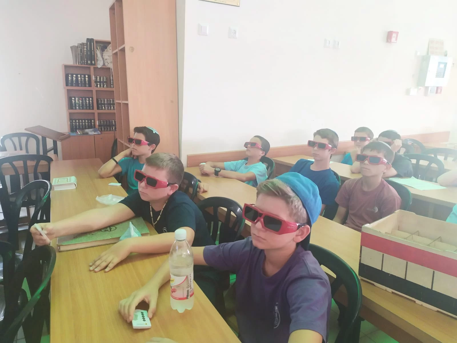 מנקים את הסביבה - פעילות "כוכב הבית" מקדמת מודעות לבריונות ברשת ואיכות הסביבה