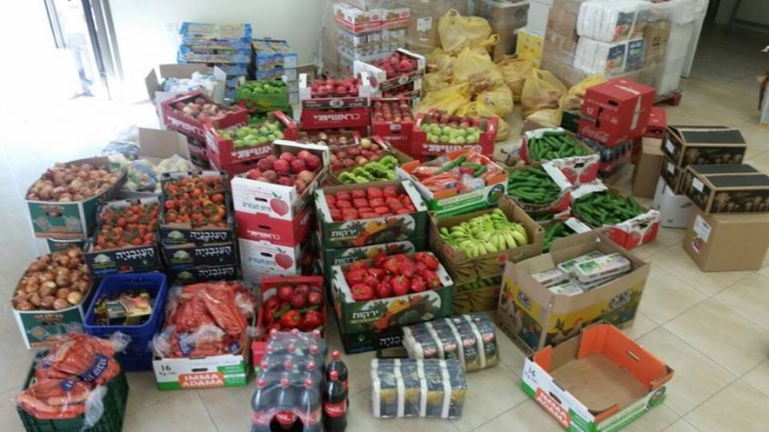 לקראת החגים: עמותות החסד במודיעין במבצע איסוף מזון לנזקקים