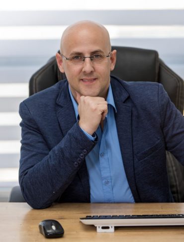 רו"ח צחי מנע (צילום: אורן קן)