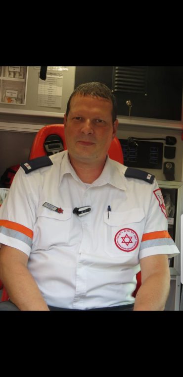 אורן קיינר, פרמדיק מד"א (צילום: עצמי)