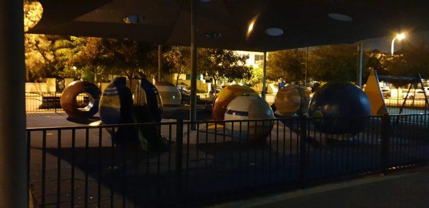 פארק החלל בשעת לילה (צילום: רוני איזייק)