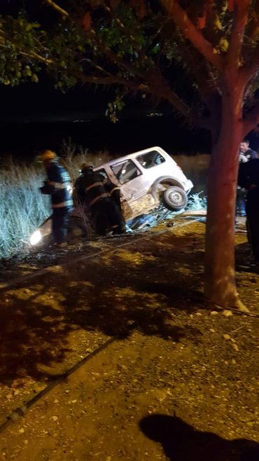 רכב התהפך בשדרות החשמונאים (צילום: תיעוד מבצעי איחוד הצלה)