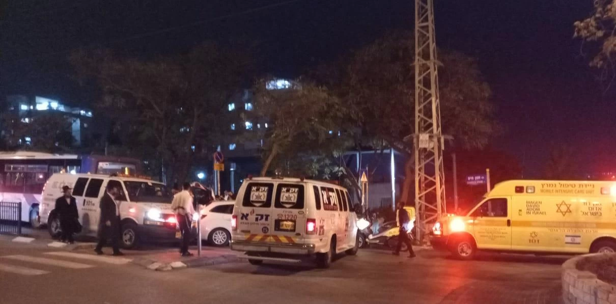 זירת התאונה במודיעין עילית (צילום: תיעוד מבצעי מד"א)