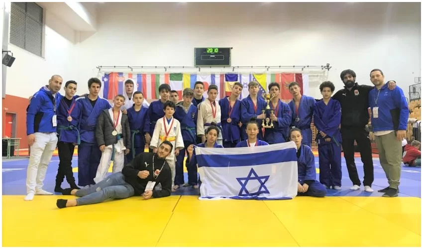נבחרת "מיטב מודיעין" (צילום: דוברות עיריית מודיעין מכבים רעות)