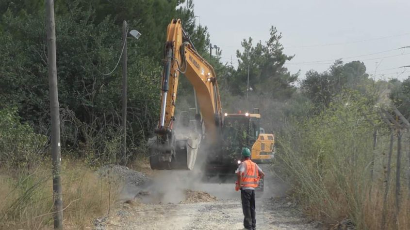 עבודות הנחת הצנורות בקיץ האחרון (צילום: אמרי ונדל)