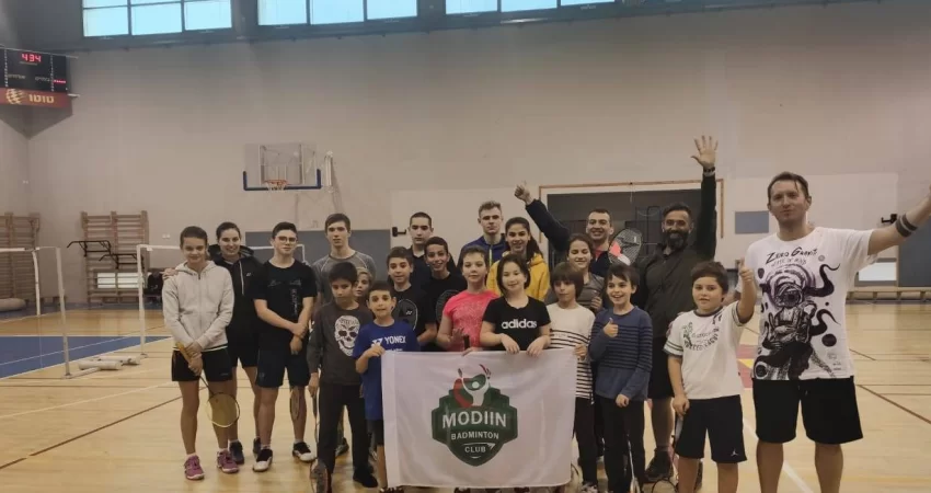 נבחרת הבדמינטון מודיעין (צילום: מועדון הבדמינטון מודיעין)