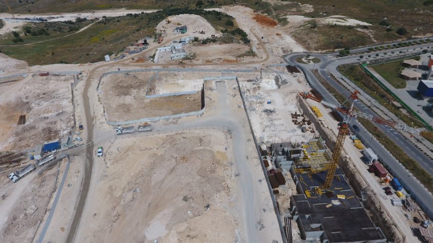 העבודות בשכונת מורשת (צילום: דוברות עיריית מודיעין מכבים רעות)
