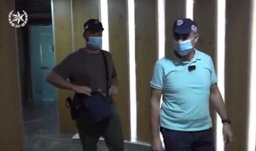 פשיטה על עוקץ קשישים (צילום: דוברות המשטרה)