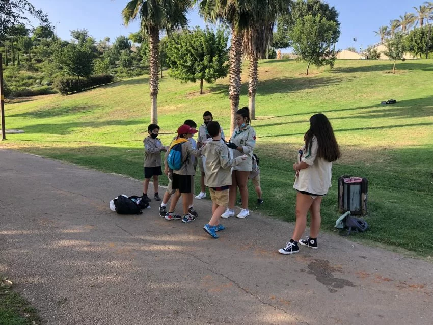 ניקיון שבט היובל בפארק ענבה (צילום: דוברות עיריית מודיעין מכבים רעות)