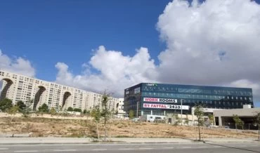 מתחם חללי העבודה החדש במודיעין (צילום: צפורת תקשורת)