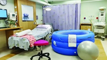 חדר לידה שערי צדק צילום: דוברות שערי צדק)