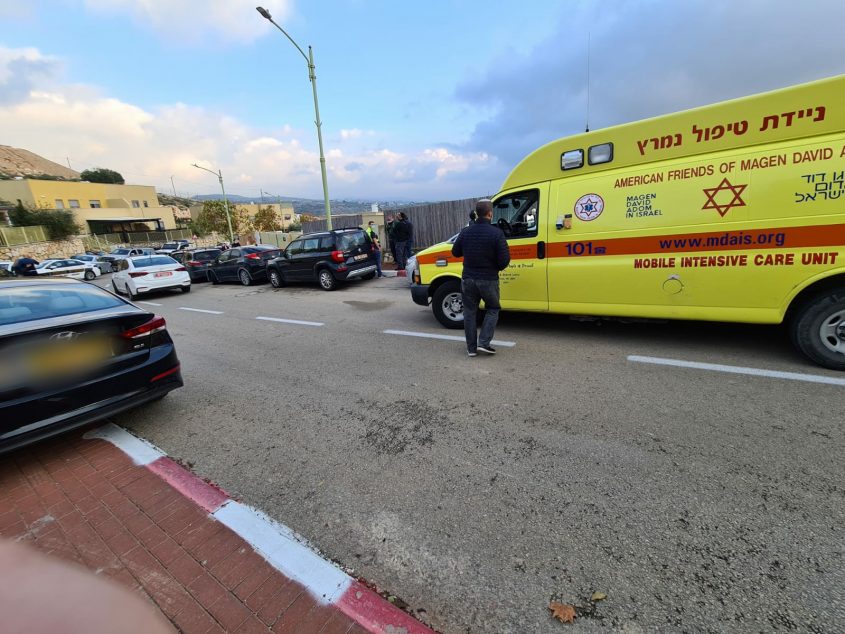סמוך לזירת הרצח של דיאנה רז ז"ל (צילום: דובלה שחור תיעוד מבצעי מד"א)